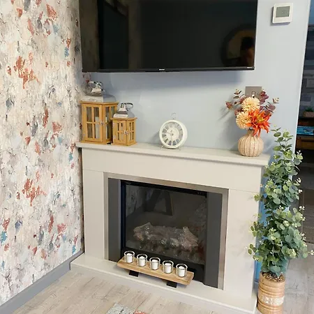 Cosy Hideaway - Parking And Relaxing Patio Area Oxenholme